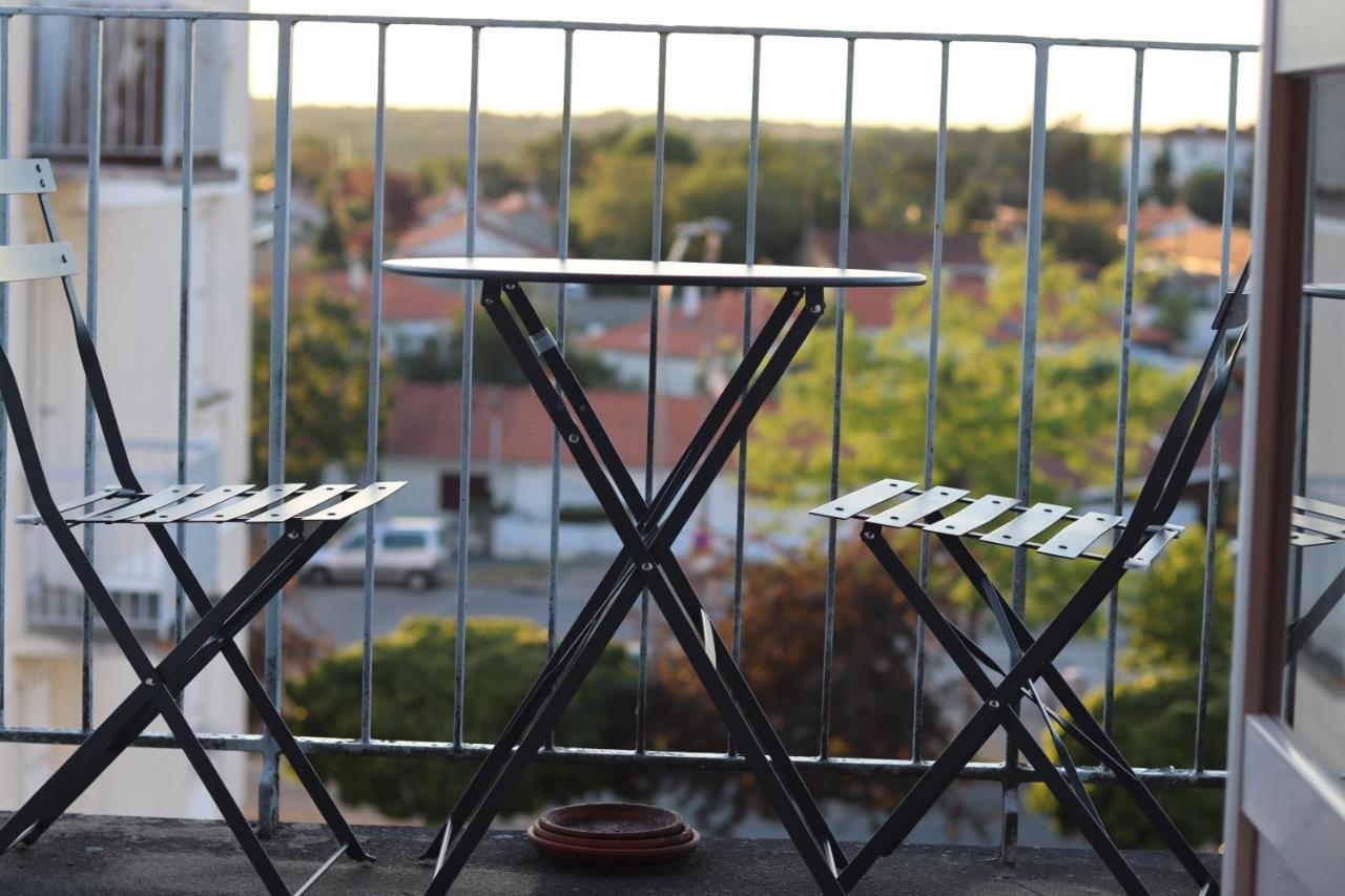 Bellejoie - Appartement T3- Poitiers Sud - Direct Futuroscope - Parking Et Wifi Gratuit Exteriér fotografie